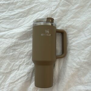 Stanley x Hearth and Hand Quencher